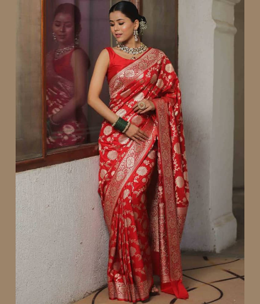 GARIYA Art Silk Embellished Banarasi saree With Unstitched Blouse Piece ( Green ) view 2