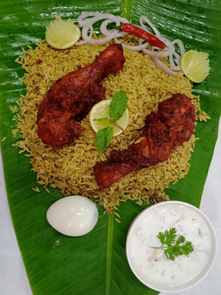 Chicken leg piece biryani [family pack, serves 4]