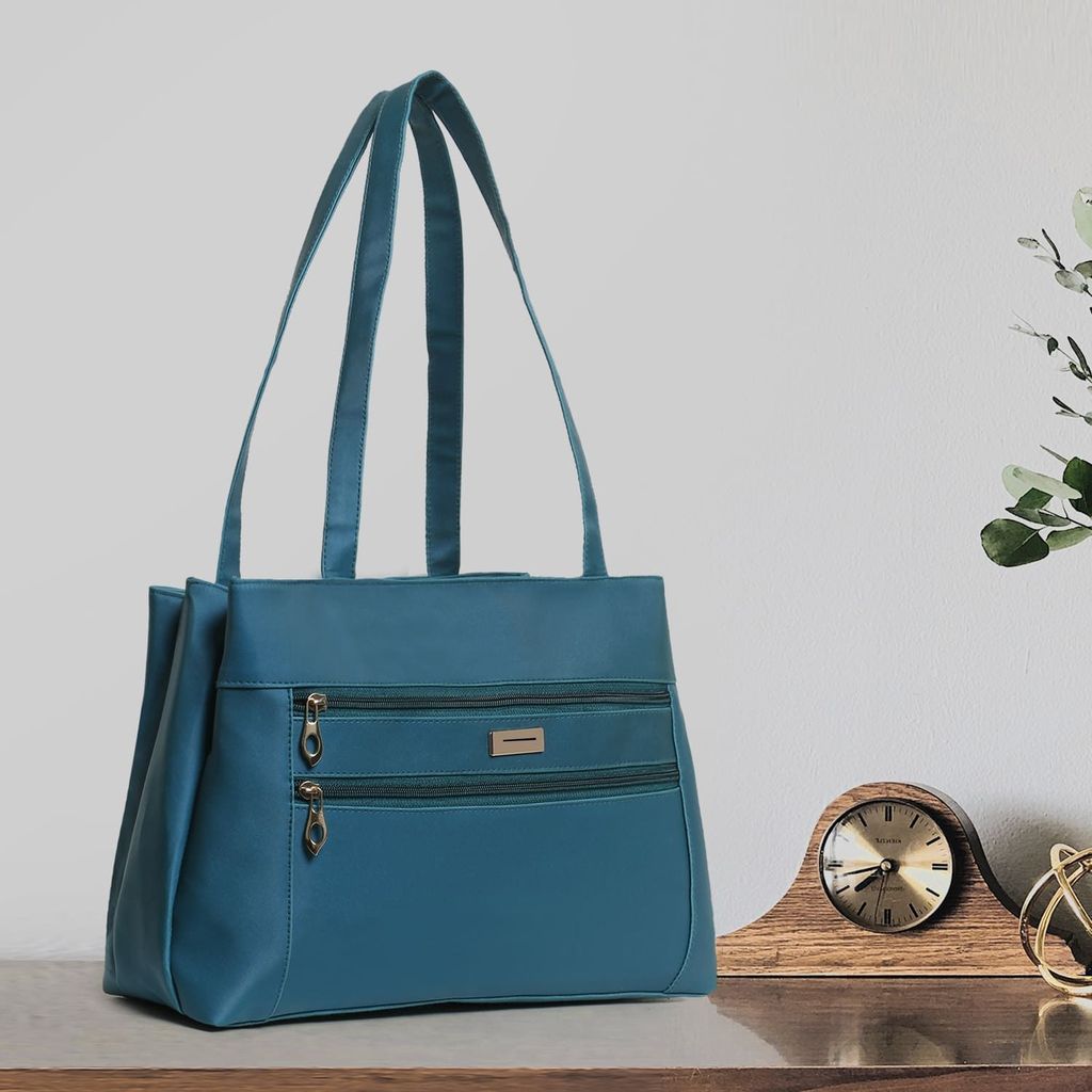 Handbag, Elegance in Every Detail view 2