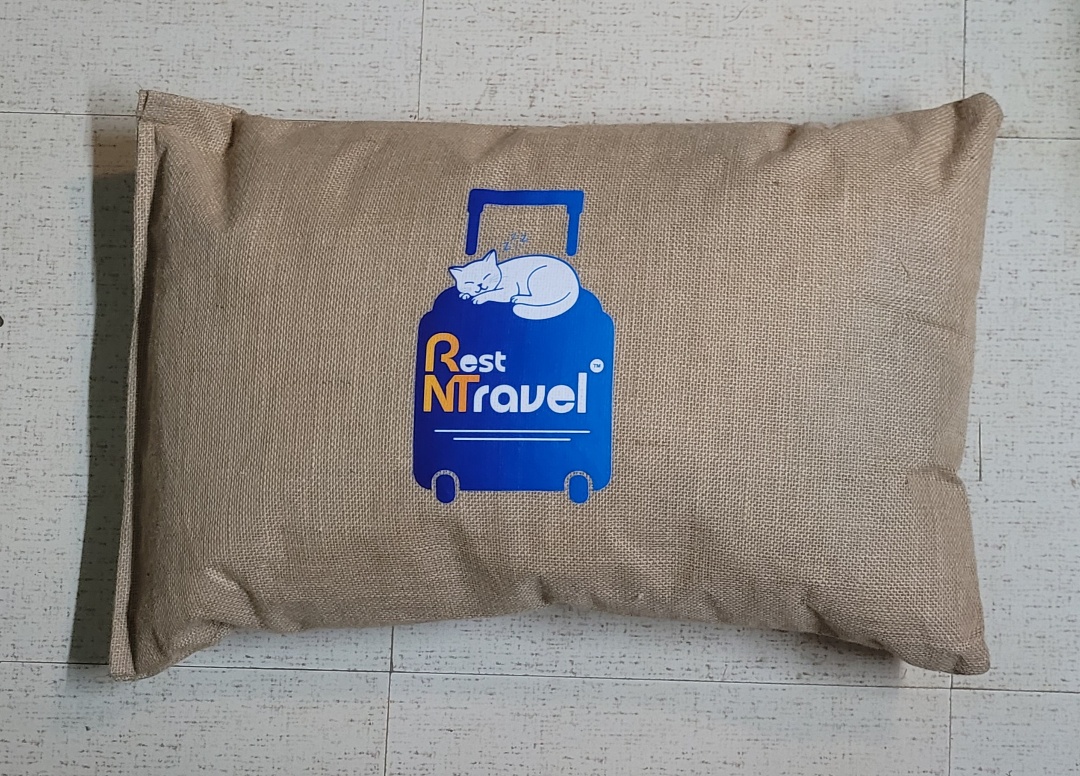 A 16*26" Eco Friendly Pillow for Sleeping and Back Pain Relief