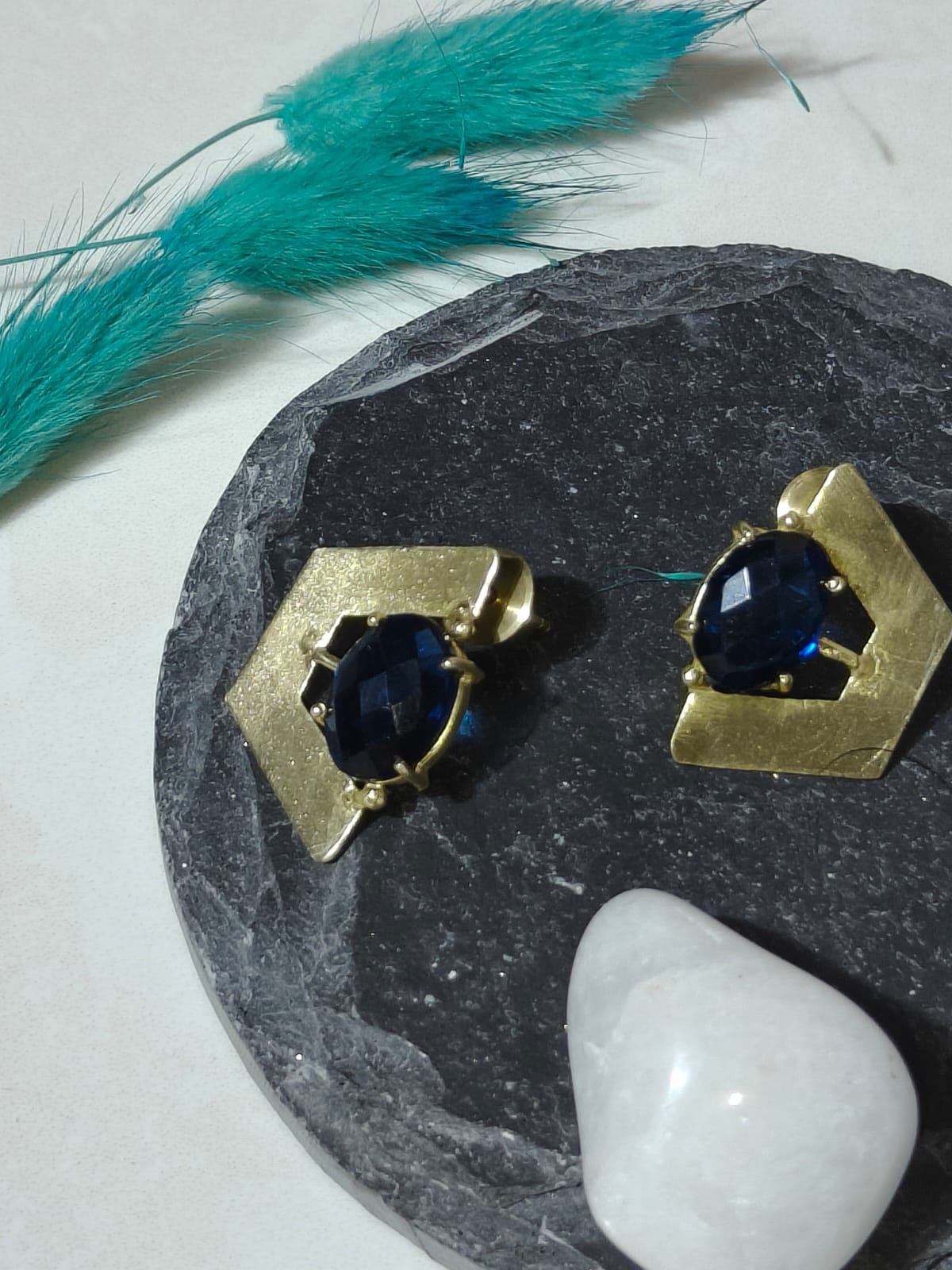 Earring 1.7cm*2.8cm view 2
