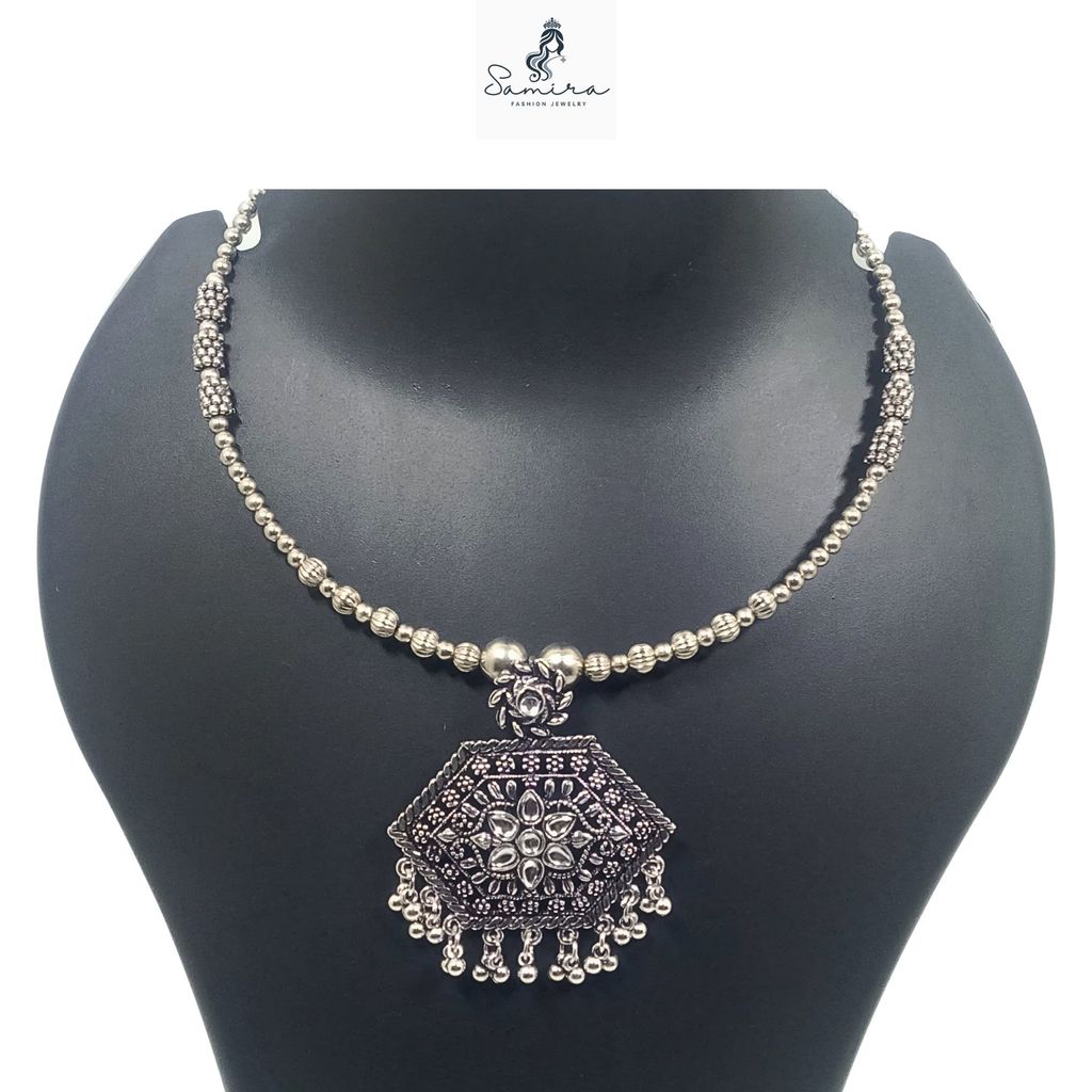 SAMIRA Luxury Handcrafted Necklace Jewellery Set with Ear Rings Oxidized Rhombus Pendant view 2