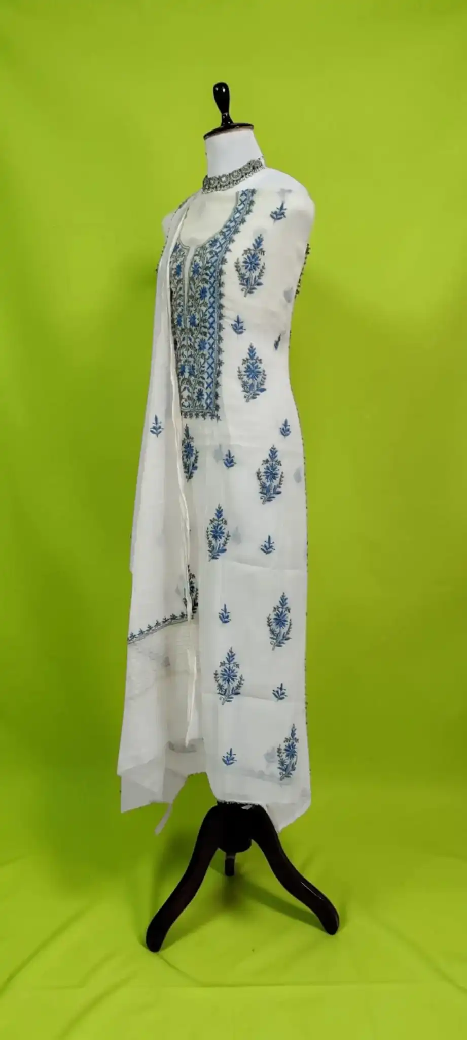 Lucknow Chikankari Mul Cotton Dress Material, Hand Embroidered view 2