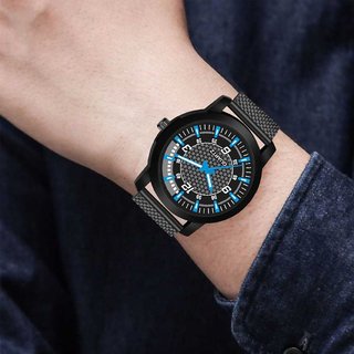 HRV Men's Round Dial Black Strap Analog Watch view 2
