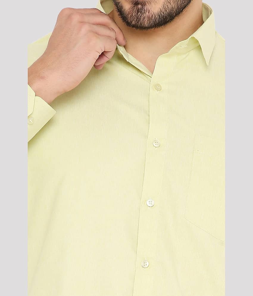 Maharaja - Green Cotton Blend Slim Fit Men's Formal Shirt ( Pack of 1 ) view 2