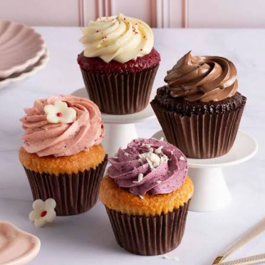 Assorted Gourmet Cupcakes Set - 3 kg - Pack of assorted cupcakes view 2