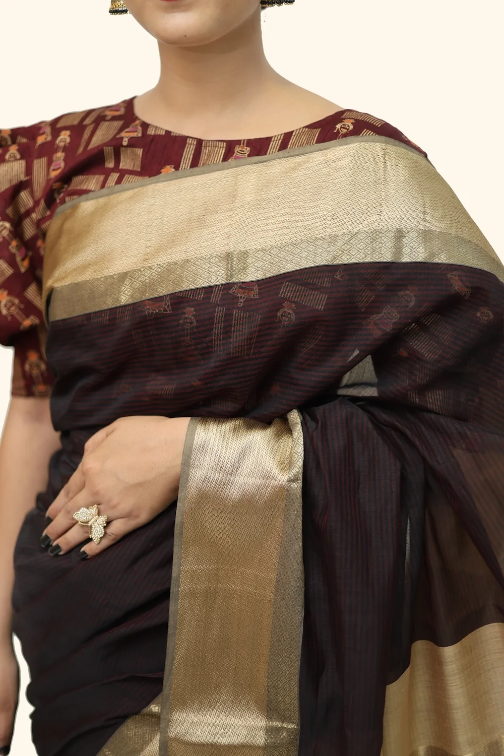 Grand Black handwoven Resham Border Saree with Tassels view 2
