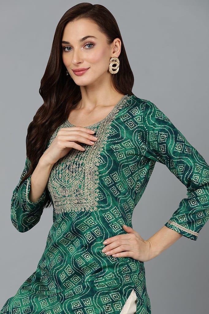 Cotton Blend Green Bandhani Print Straight Kurta VCK9276 view 2