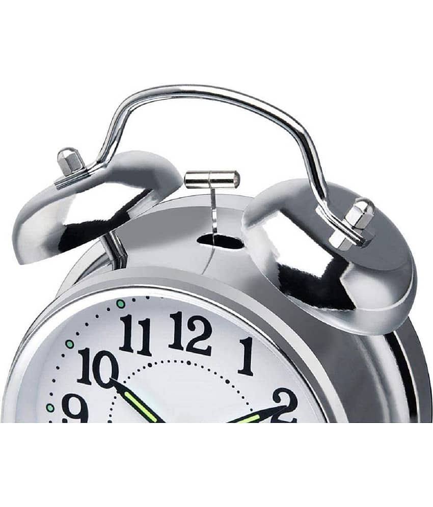VVORAA Analog Alarm Clock - Pack of 1 view 2