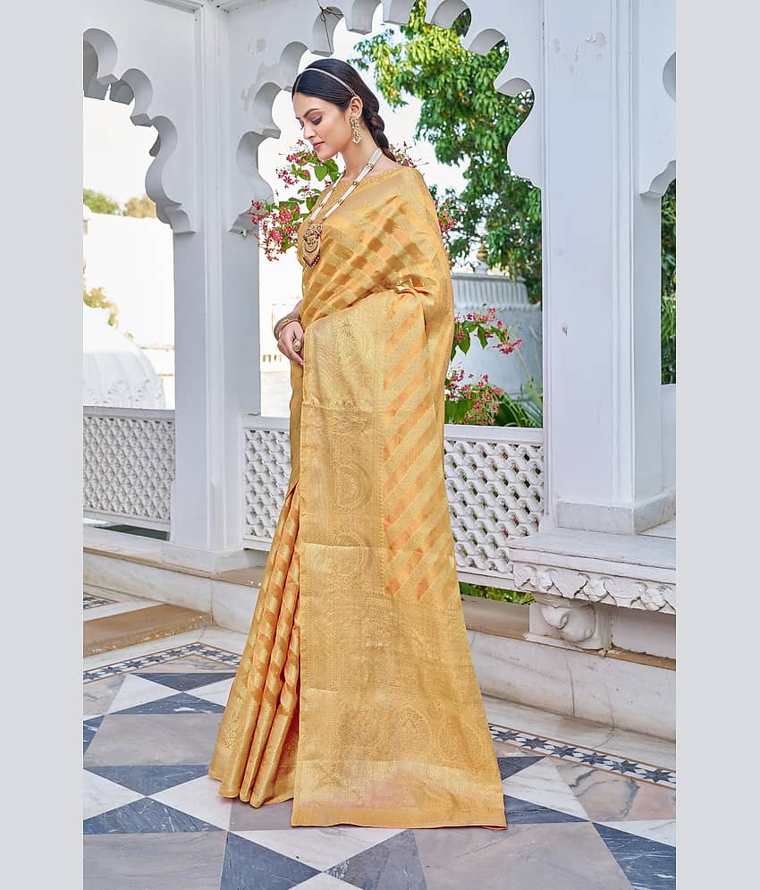 Sariya Organza Woven Saree With Unstitched Blouse Piece ( Peach ) view 2