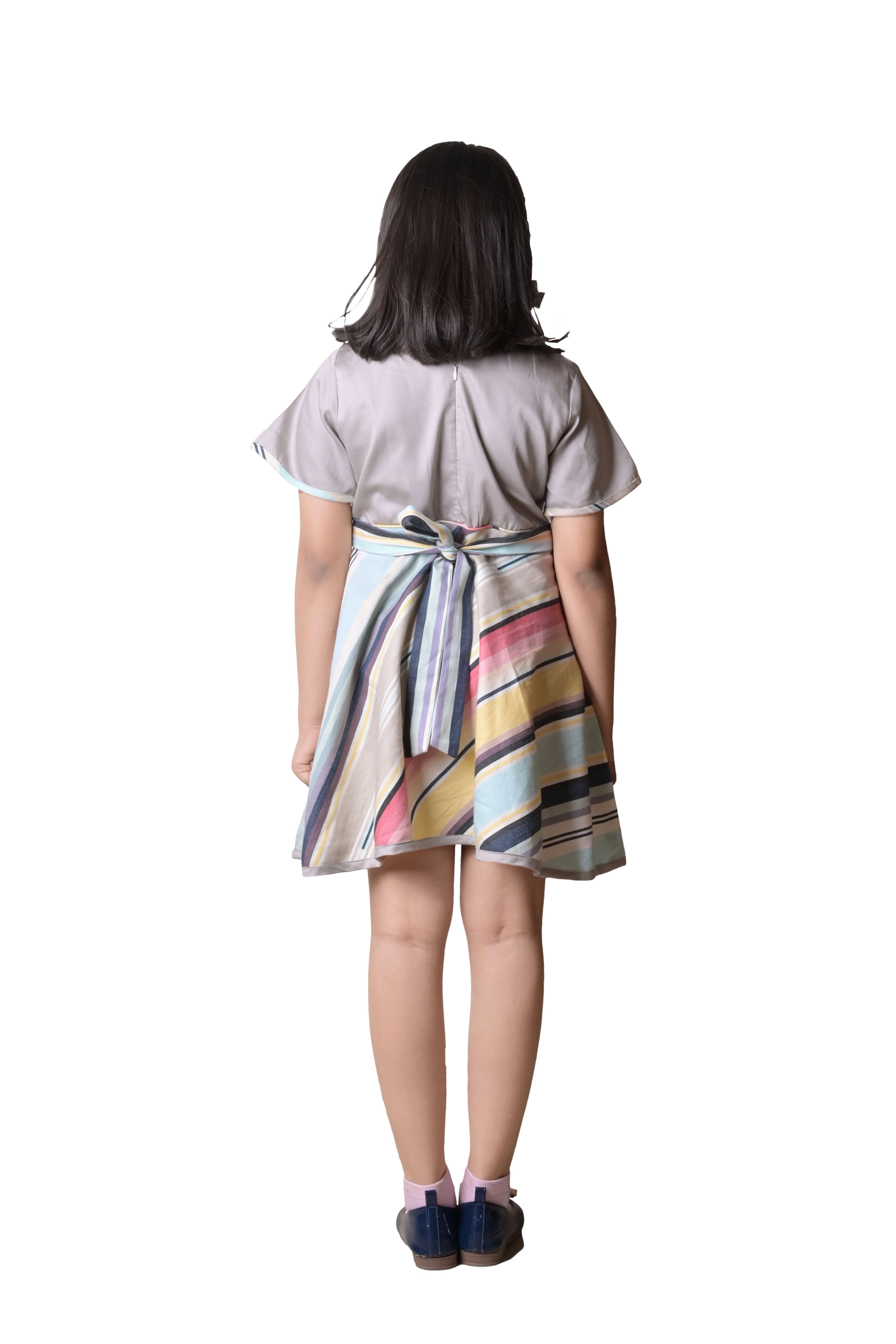 DE CHEVALERiE en Rouge - Robin Lilac Frock- Grey 6-7 Years view 2