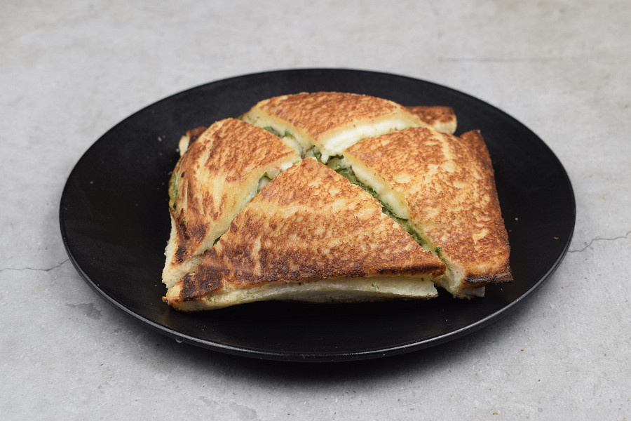 Ghughra toast 3 slices