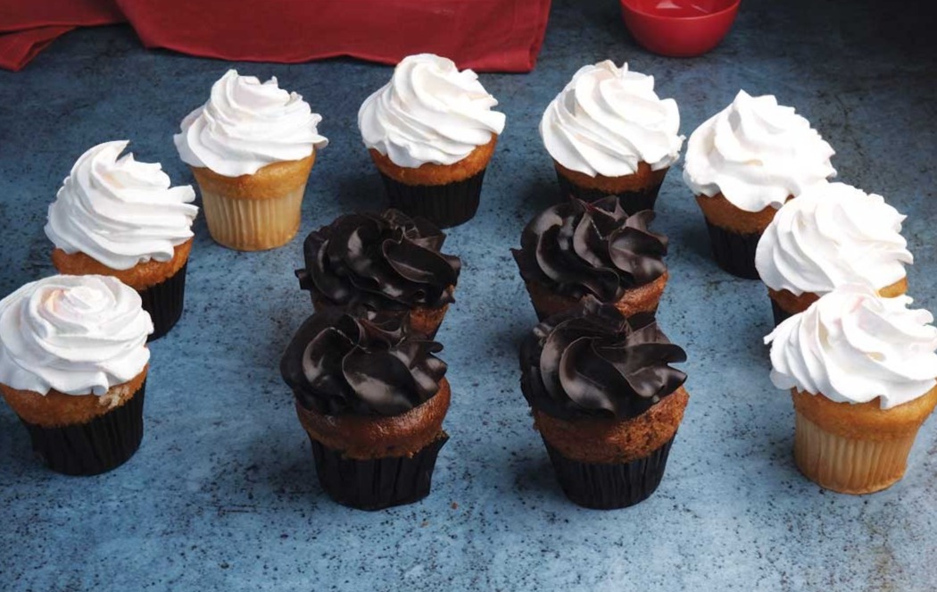 Assorted classic cupcakes pack of 2