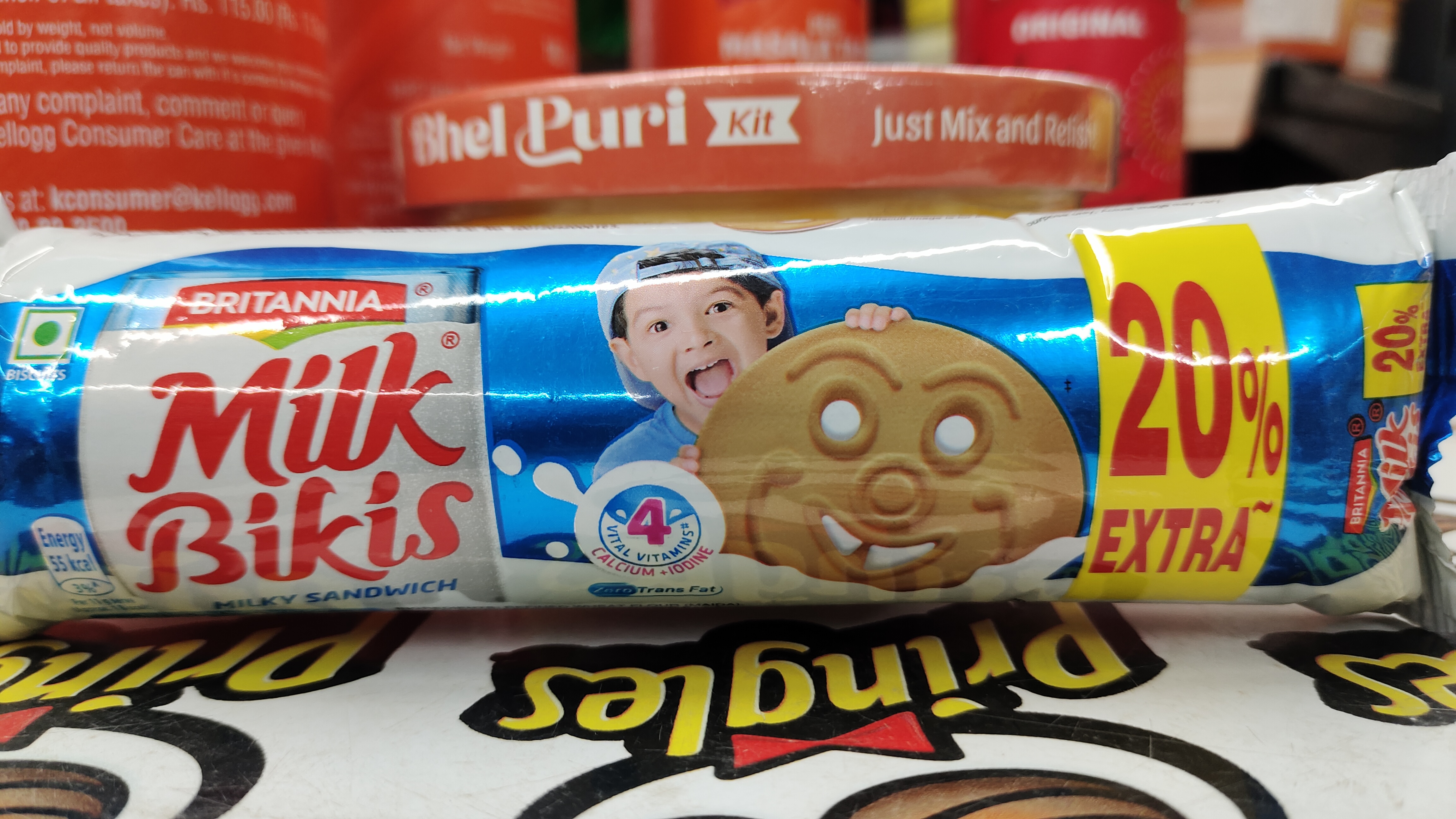 Britannia milk bikis milky sandwich