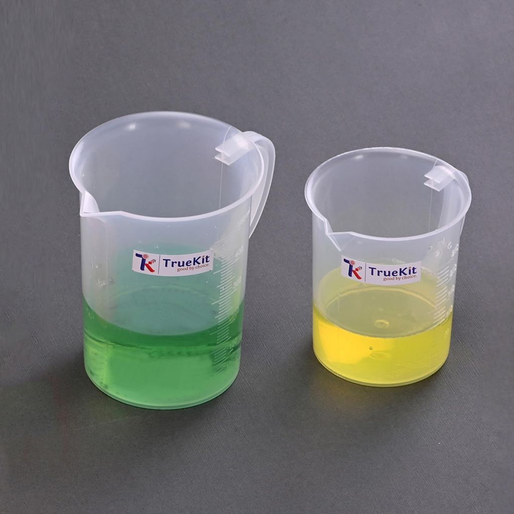 TRUEKIT Transparent Plastic Measuring Jug with Graduation Marks. view 2