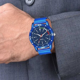 HRV Men's Round Dial Multi Strap Analog Watch view 2
