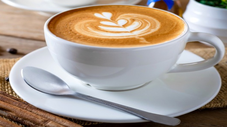 Cappuccino or latte + smiley 4 pcs
