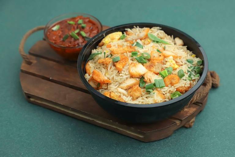 Chicken Chinese Schezwan Fried Rice (Small)