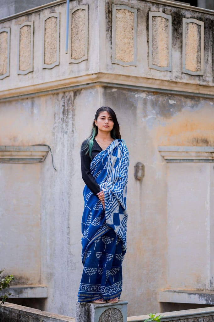 Kaisori Malhar - Dabu Lotus Indigo Silk Cotton saree view 2