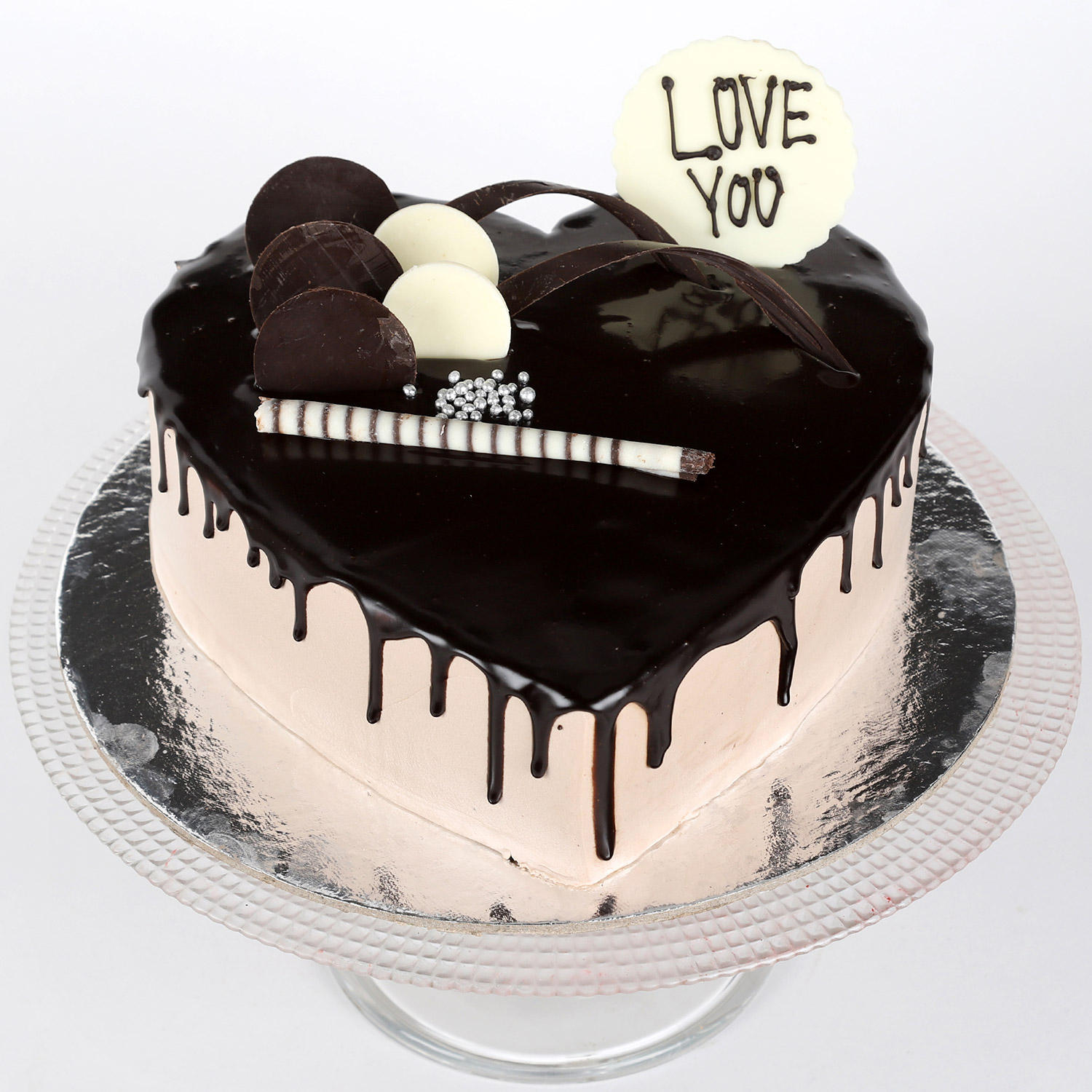Heart Shaped Cream Chocolate Cake Half Kg view 2