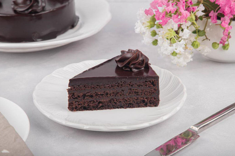 Gourmet chocolate truffle slice