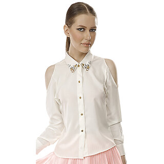 Show-off with rhinestones shirt