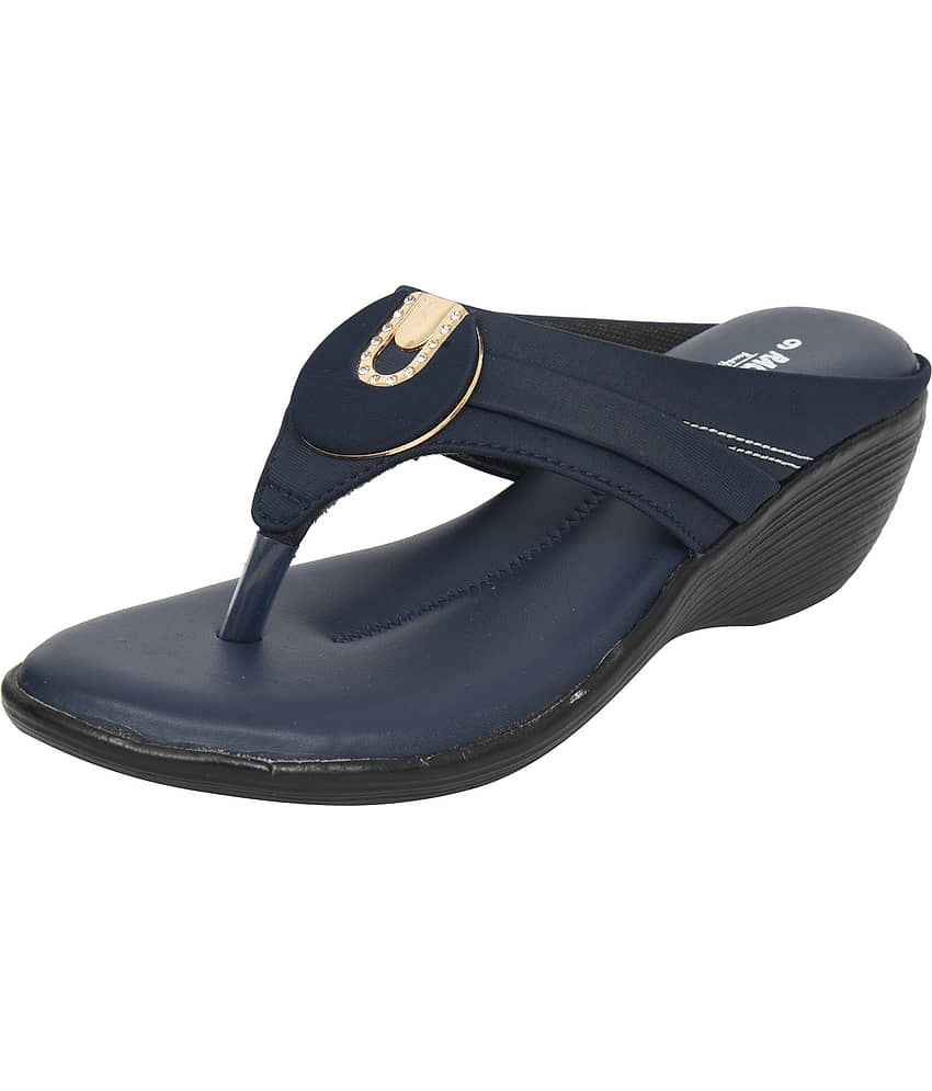 Racecourse - Blue Women's Slip On Heels view 2