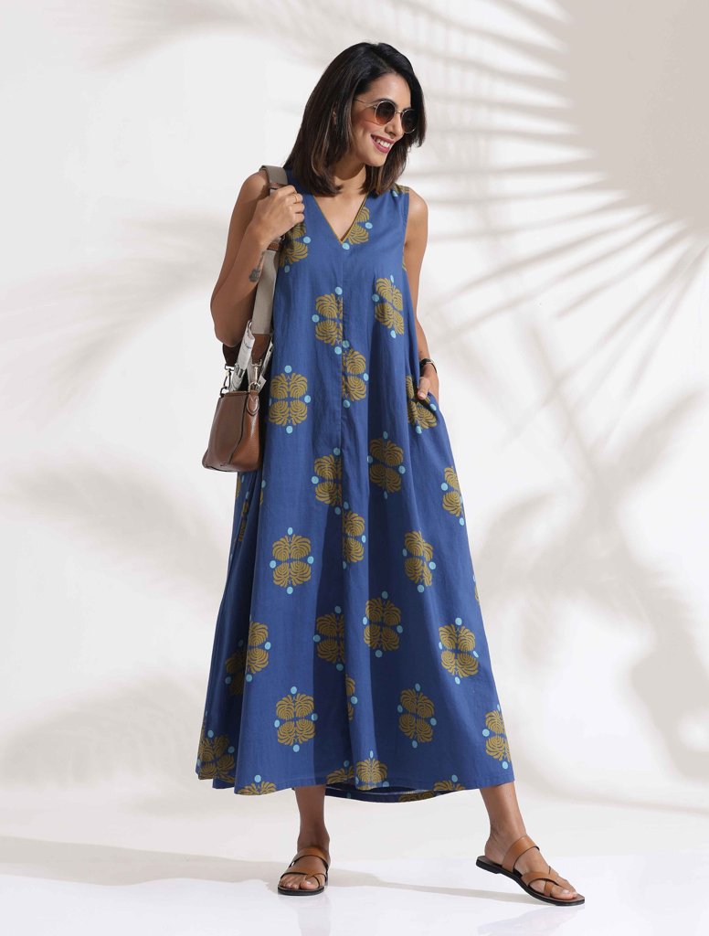 trueBrowns Blue Cotton Print Sleeveless Dress - Blue (4XL) view 2