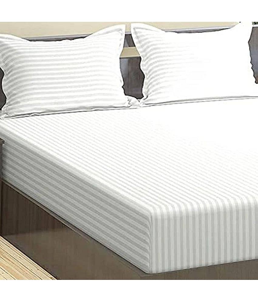 MAHALUXMI COLLECTION Microfibre Solid 1 Bedsheet with 2 Pillow Covers - White view 2