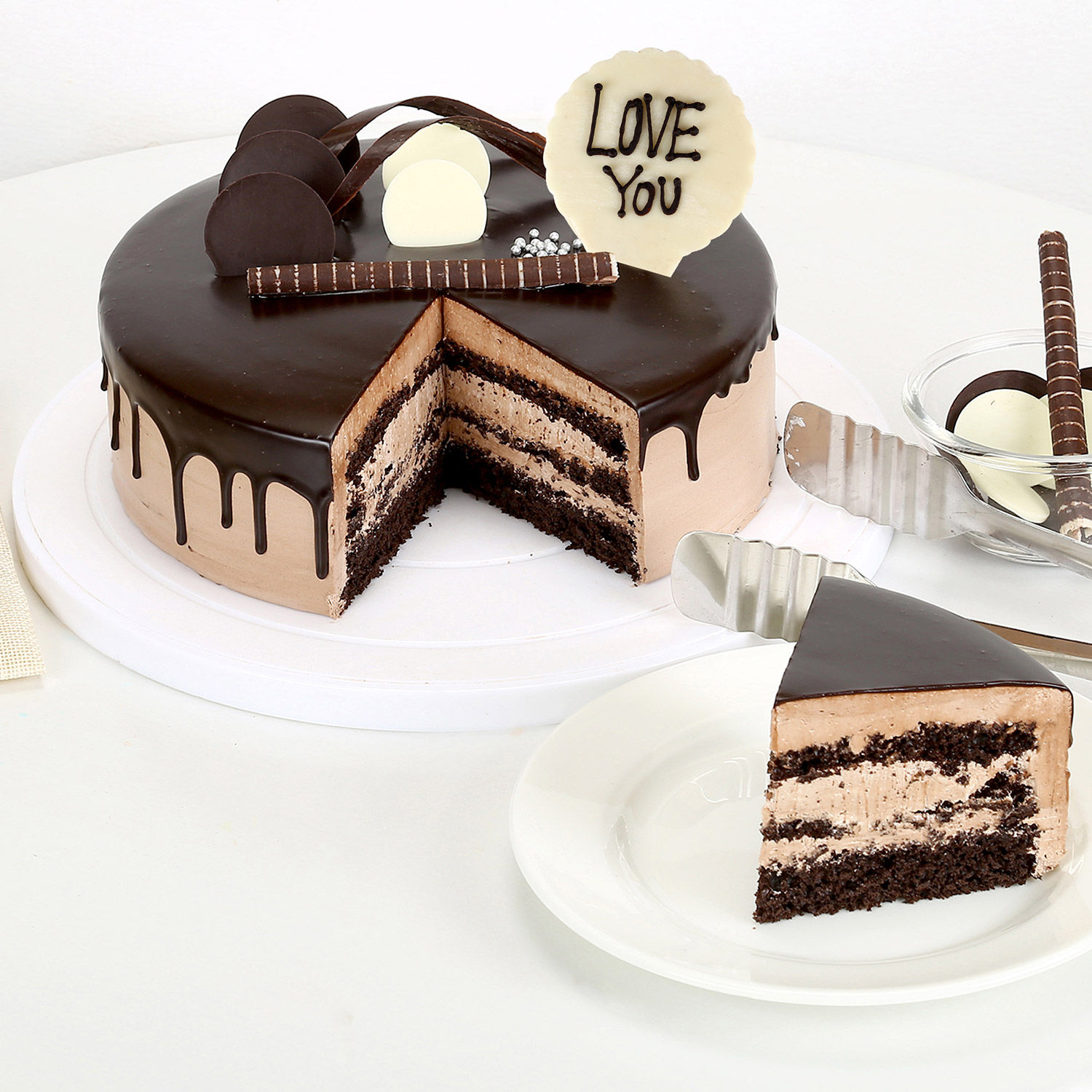 Love You Valentine Chocolate Cake Half Kg view 2