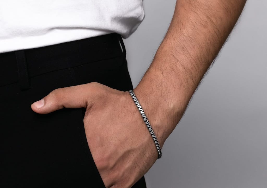 Sleek Ripple Bracelet view 2