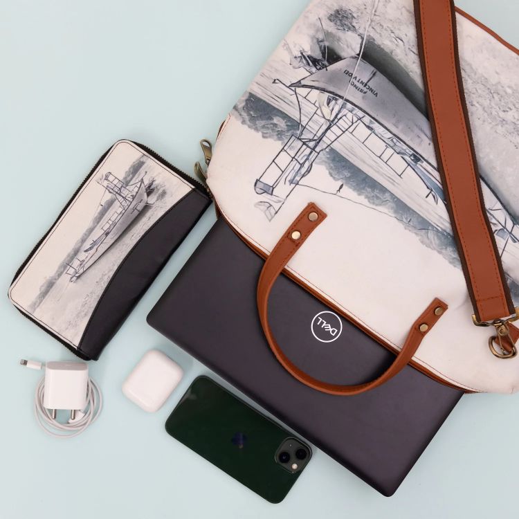 Mysteries Of The Sea Laptop Bag White view 2