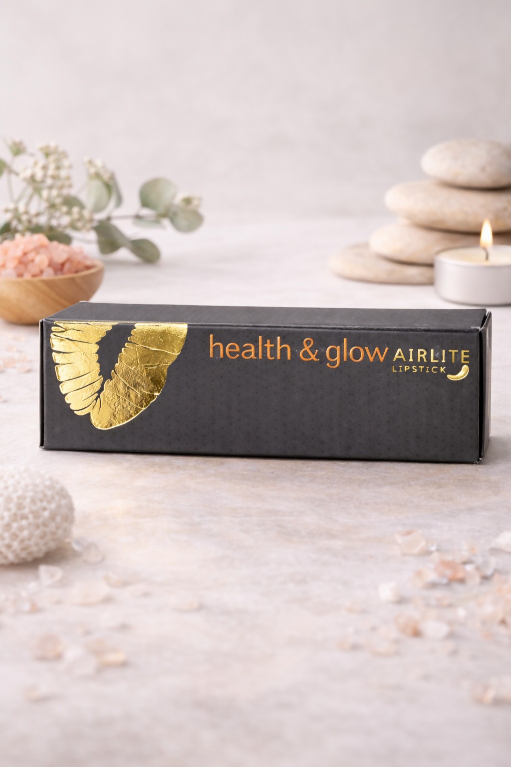 Health & Glow Airlite Lipstick Quirky BL232 view 2