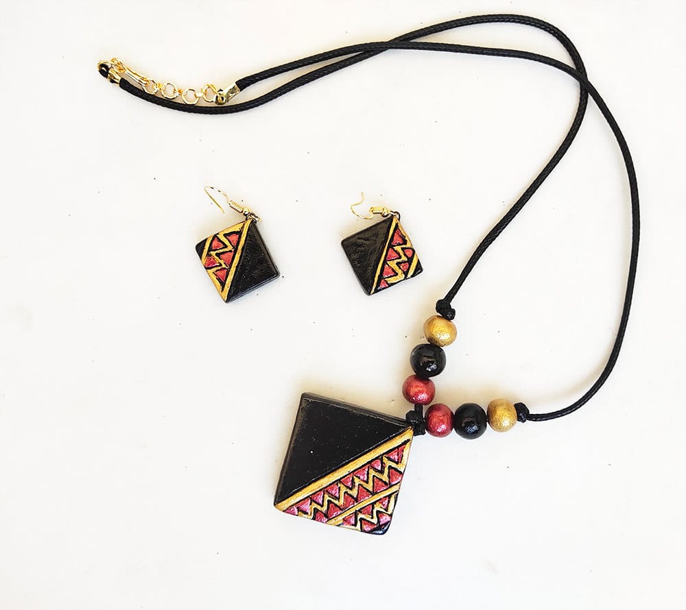Kathakali pendant necklace set in terracotta view 2