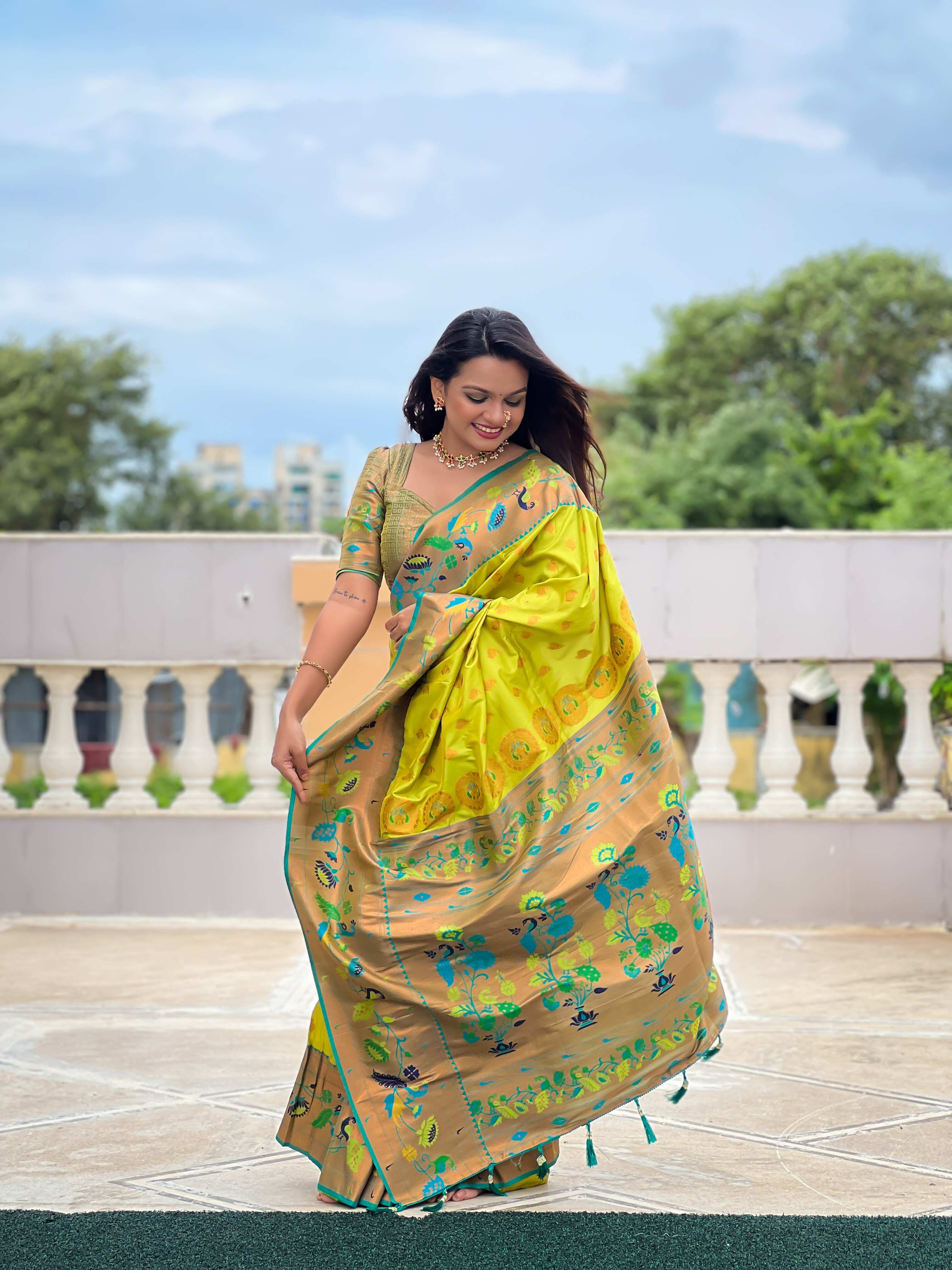 Yavira Silk Lemon Green Women Jacquard Sarees view 2