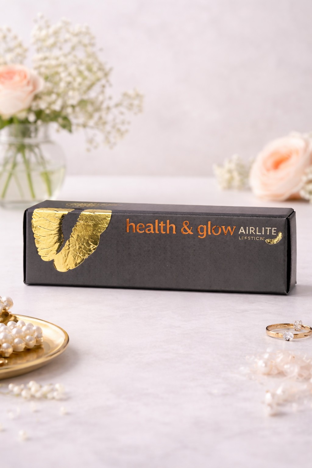 Health & Glow Airlite Lipstick Artsy BL235 view 2