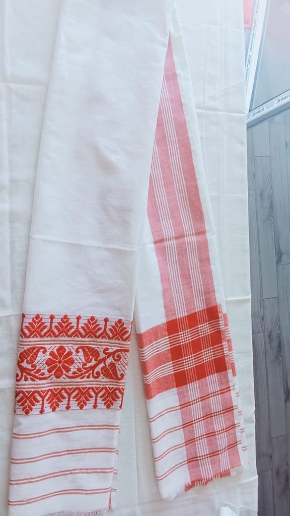 HAND WOVEN ASSAMESE TRADITIONAL GAMUSA view 2