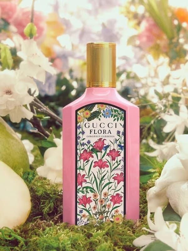 Gucci Flora Gorgeous Gardenia Eau De Parfum 100ml Elegant, Floral & Sophisticated Fragrance view 2