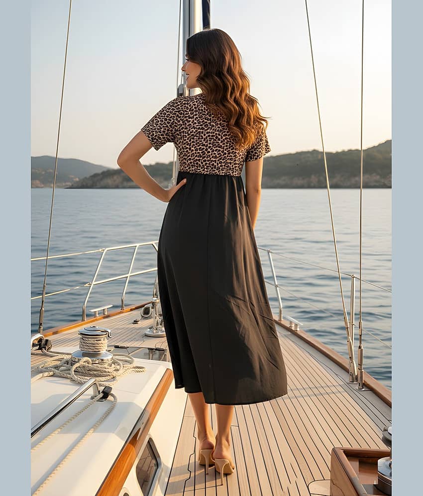 GARIYA Women Crepe Printed A-line Dress ( Black ) view 2