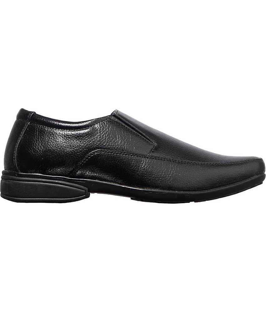 KHADIM - Black Men's Slip On Formal Shoes view 2