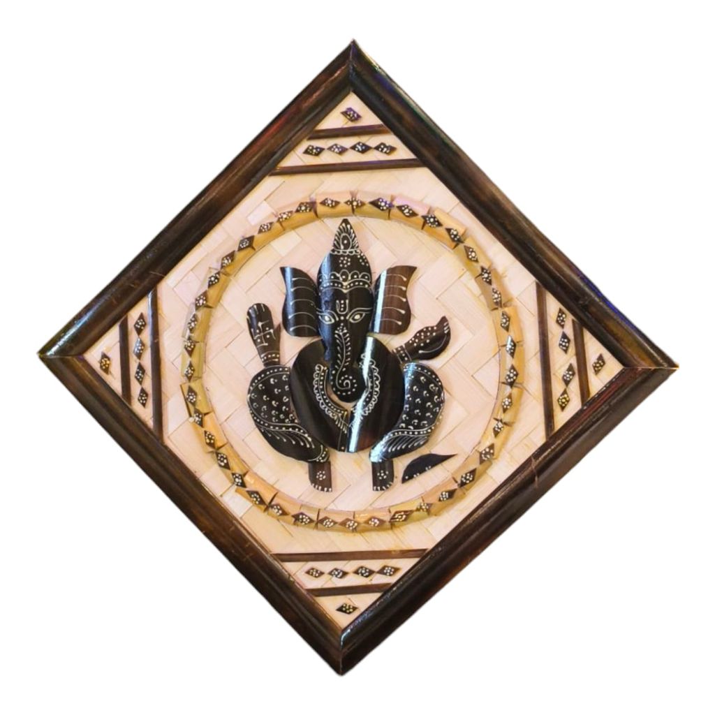 Wall hanging view 2