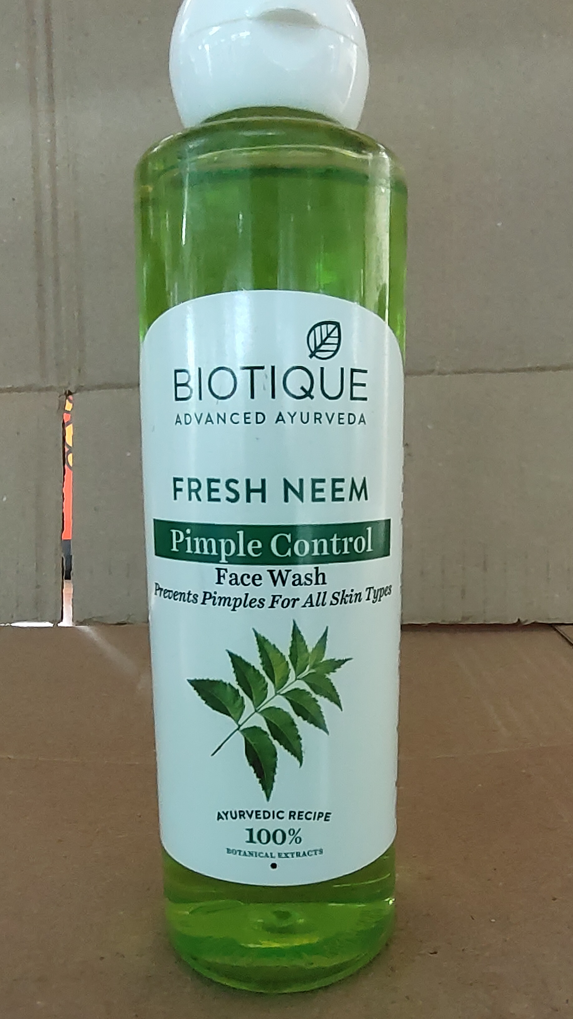 Biotique advanced ayurveda fresh neem pimple control face wash