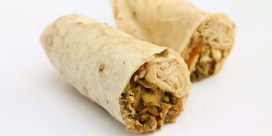 Malai tikka rumali roll