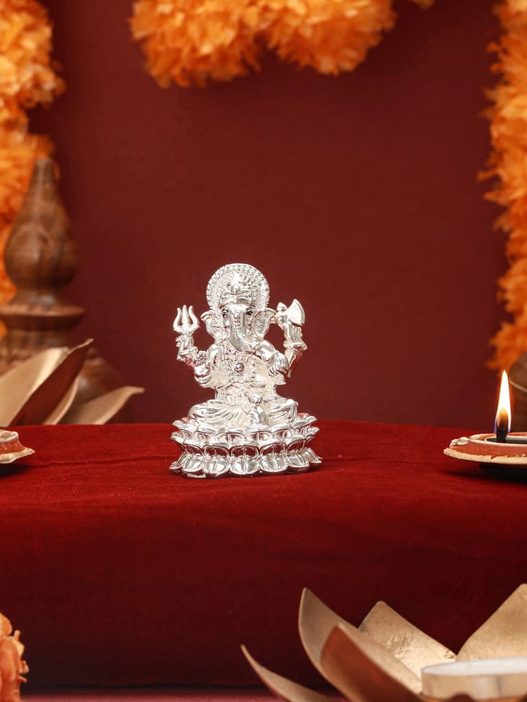 999 Pure Silver Ganpati Murti Edant Idol On Lotus Silver Idol view 2