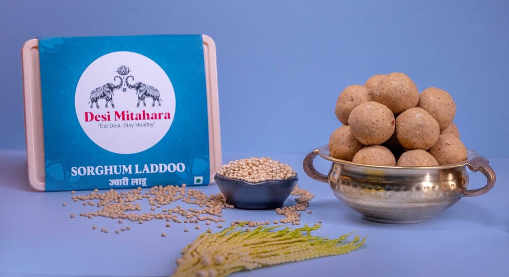 Desi Mitahara's Jowar Ladoo - Made with Jowar, Jaggery & Cow Ghee - Traditional Indian Sweet - Healthy, Nutritious Snack - 480g Pack - No Artificial Colours - Suitable for All Ages