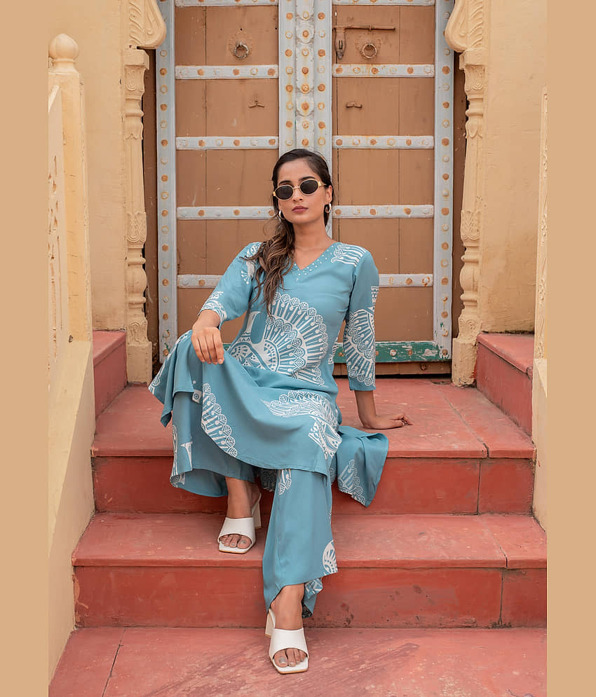 Juniper Women Viscose Printed Straight Kurti With Pants ( Blue ) view 2