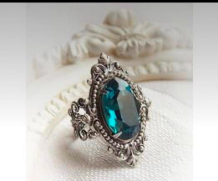 Royal Sapphire Ring view 2
