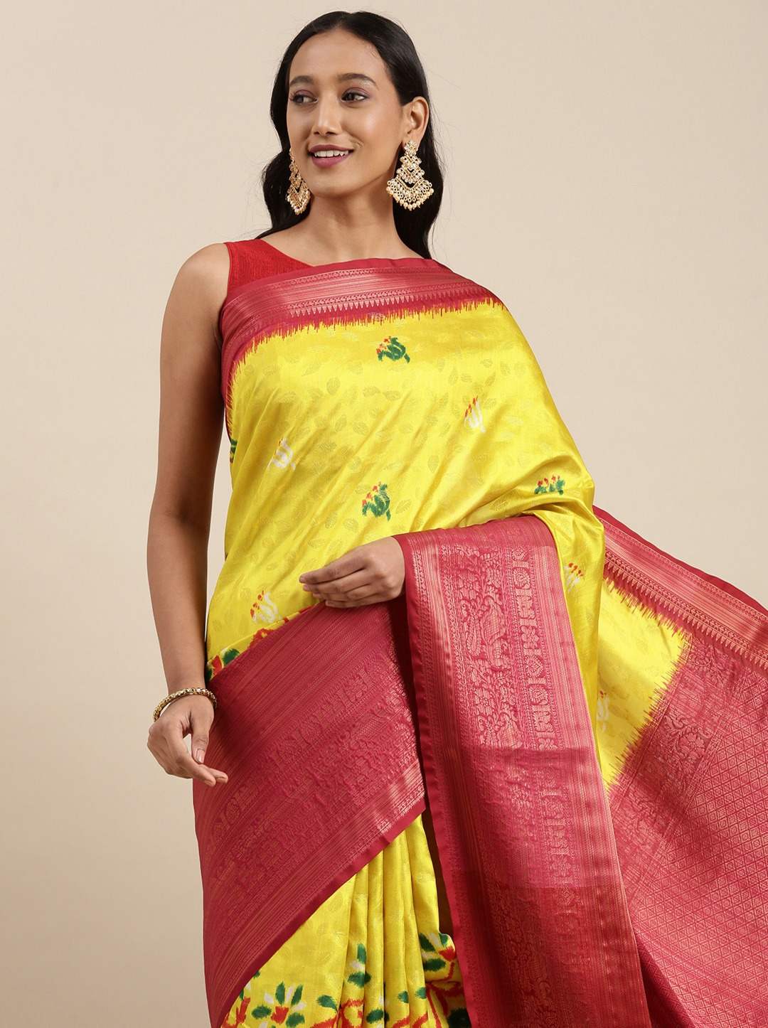 Yavira silk Women's Yellow Printed Silk Blend Saree view 2
