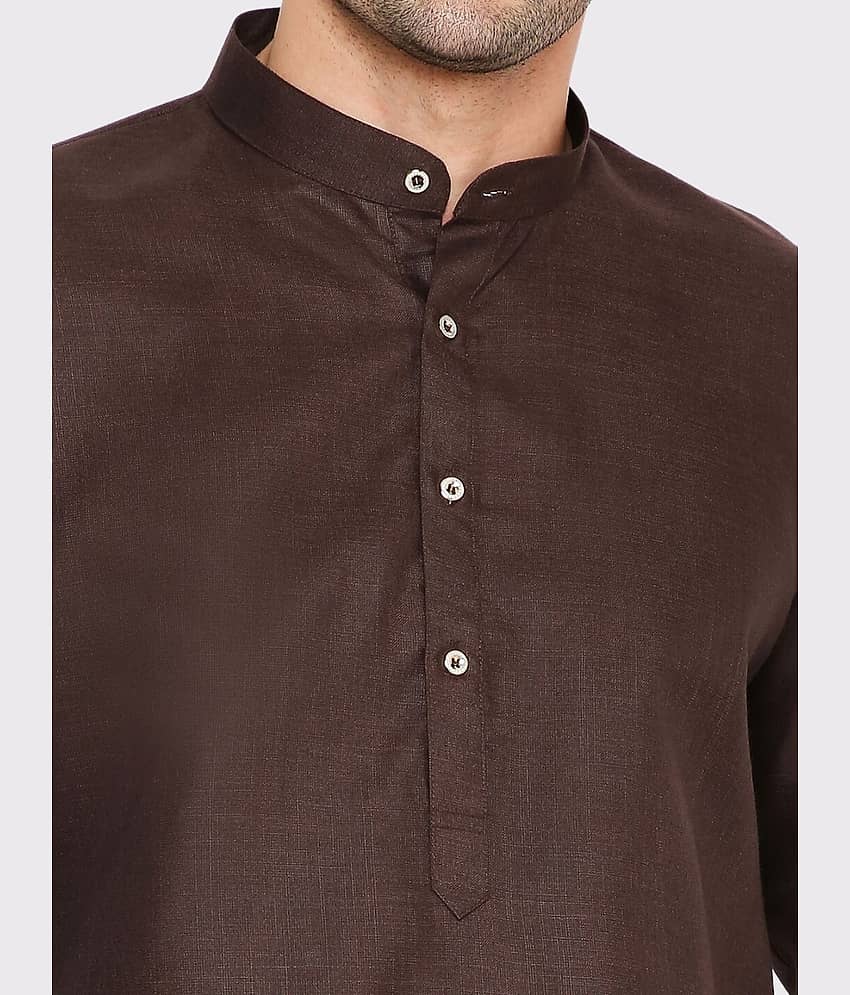 Maharaja Cotton Blend Plain Mandarin Collar Regular Kurta For Men ( Brown ) view 2
