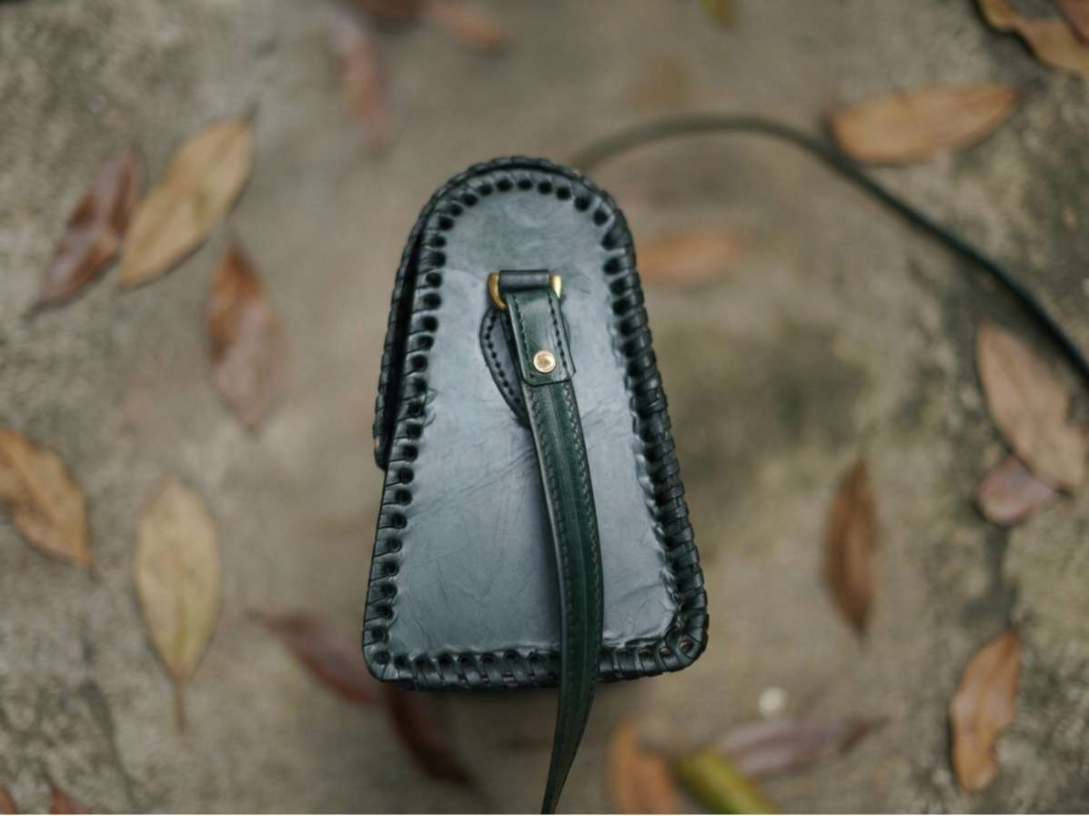 HerCloche Emerald Bag view 2